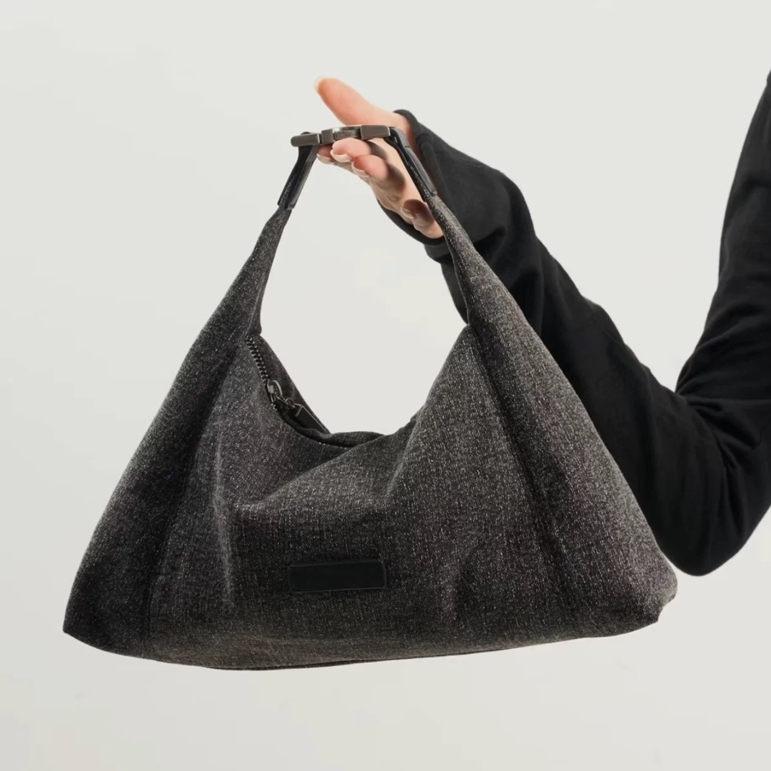 Minimal Drape Hobo
