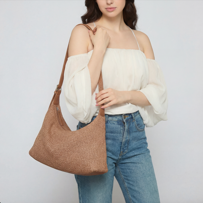 Soft Curve Raffia Bag