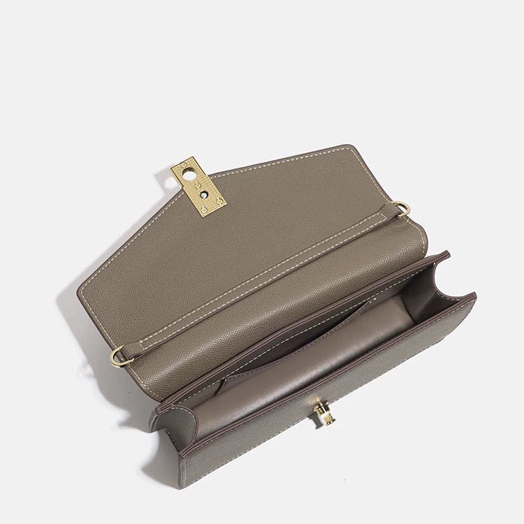 Envelope Chain Bag
